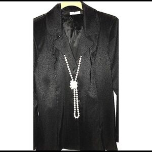 🔥Beautiful stunning blazer w/ metallic threads